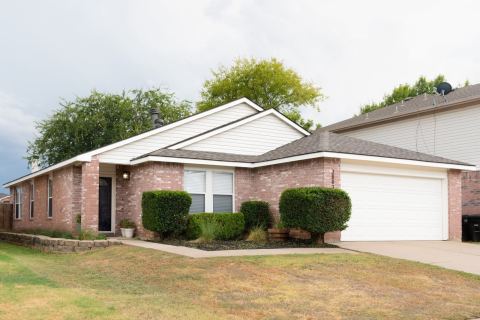 3883 Fox Run Drive, Fort Worth, TX 76123 — photo 2