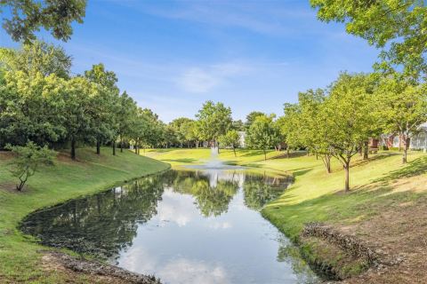 1004 Bridges Drive, Arlington, TX 76012 — photo 3