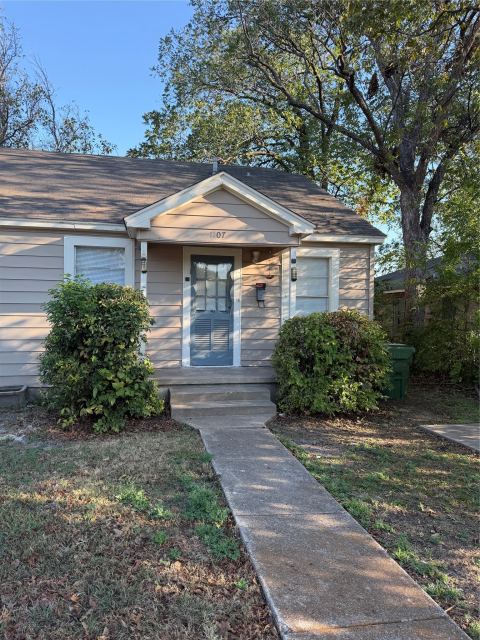 1107 Clinton Street, Garland