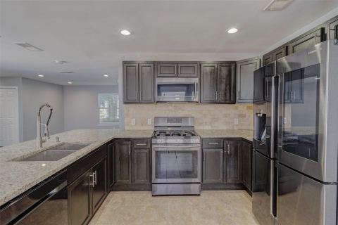 2327 Arroyo Avenue, Dallas, TX 75219 — photo 2