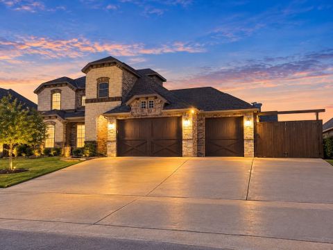 112 St Elias Drive, Burleson