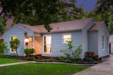 1103 W Russell Avenue, Carrollton, TX 75006 — photo 2