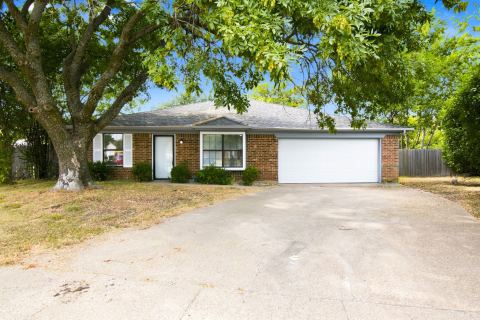 6400 Twin Spruce Court, Arlington