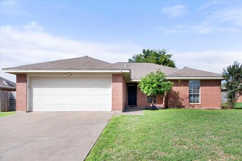 330 Schumacher Drive, Burleson