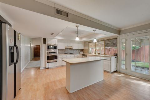 1332 Applegate Drive, Lewisville, TX 75067 — photo 3