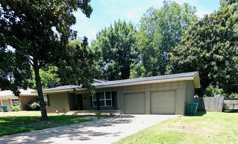 902 Crestview Drive, Sherman, TX 75092 — photo 3
