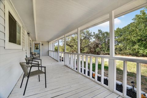 795 Meadow Road, Springtown, TX 76082 — photo 2