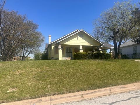 2005 Avenue B, Fort Worth, TX 76104 — photo 2