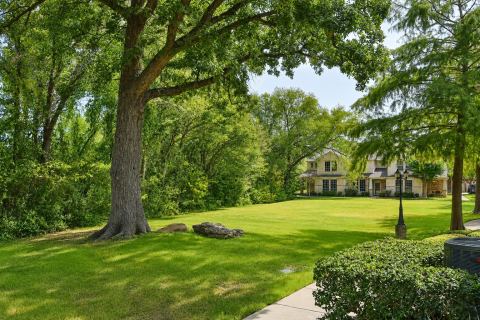 2219 Glacier Park Lane, Grand Prairie, TX 75050 — photo 2