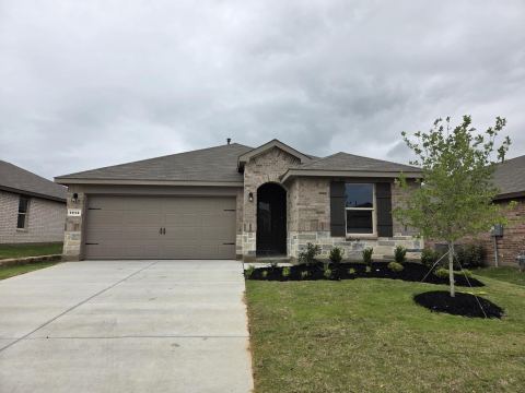 1914 CHEROKEE Lane, Cleburne
