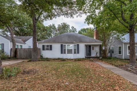 8714 Forest Hills Boulevard, Dallas
