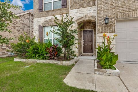1005 Pinnacle Breeze Drive, Fort Worth, TX 76052 — photo 2