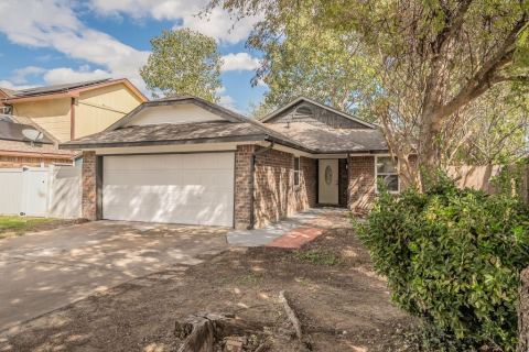 4811 Abbott Avenue, Arlington, TX 76018 — photo 2