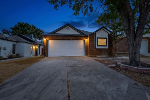 2039 Mallard Drive, Lewisville, TX 75077 — photo 3