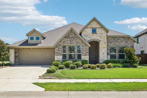 208 Oakcrest Drive, Justin