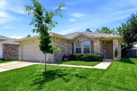 2208 Maple Drive, Little Elm