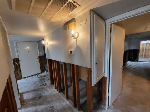 5821 COPPERWOOD Lane 1126, Dallas, TX 75248 — photo 2