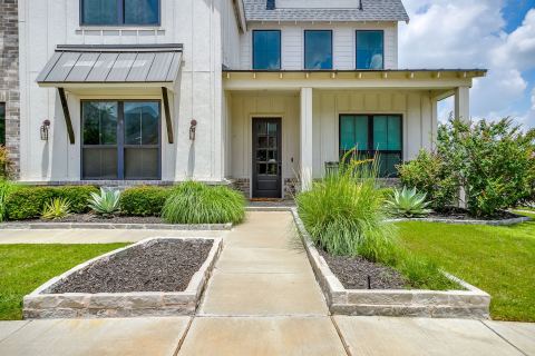 140 Mckinley Drive, Burleson, TX 76028 — photo 3