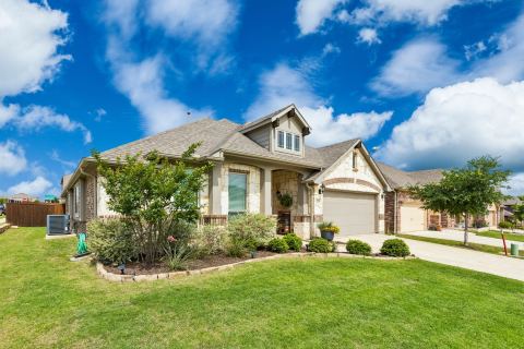 1201 Misty Ridge Drive, Justin, TX 76247 — photo 2