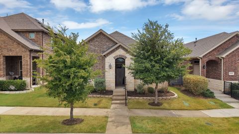 7001 Dandelion Drive, Little Elm, TX 76227 — photo 3