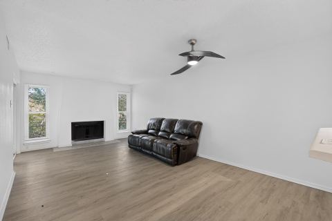 6050 Melody Lane 227, Dallas, TX 75231 — photo 2