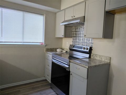 2909 Wood Thrush Street, Grand Prairie, TX 75052 — photo 2