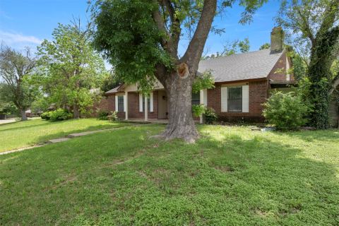 1032 Twin Falls Drive, DeSoto, TX 75115 — photo 3