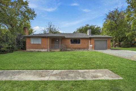 420 N Cleveland Avenue, Sherman, TX 75090 — photo 2