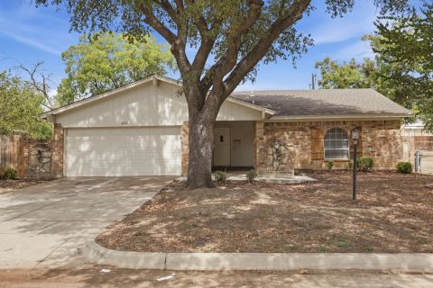 3212 Glenmont Drive, Fort Worth, TX 76133 — photo 2