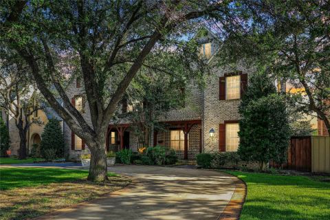 3815 Northwest Parkway, University Park
