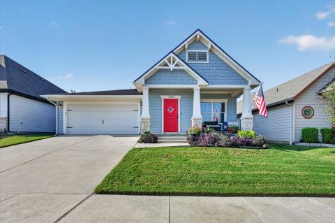 705 Phillips Court, Mansfield, TX 76063 — photo 2