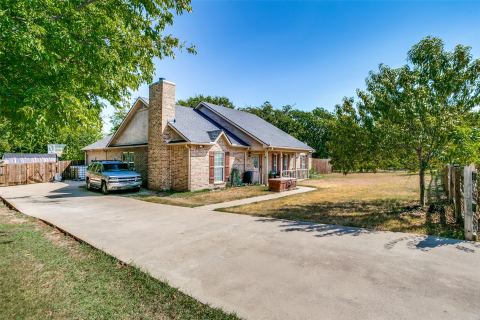 7647 Blanchard Way, Fort Worth, TX 76126 — photo 2