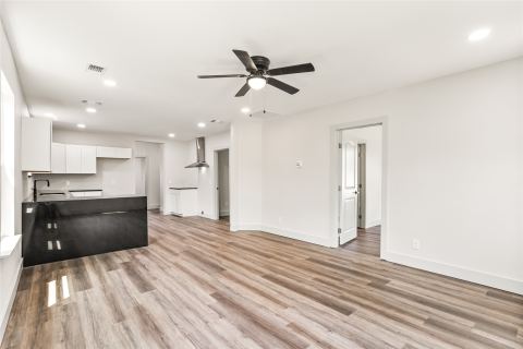 1127 W Morgan Street, Denison, TX 75020 — photo 2