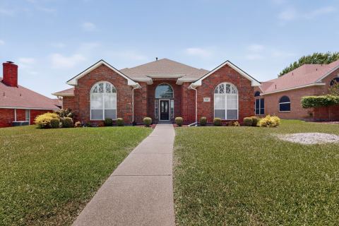 712 Regalwood Drive, DeSoto