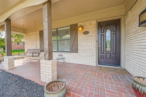 221 Linda Lane, Irving, TX 75062 — photo 3