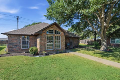 3713 Pheasant Hollow, Denton, TX 76207 — photo 2