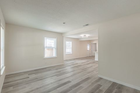 426 NE 29th Street, Grand Prairie, TX 75050 — photo 3