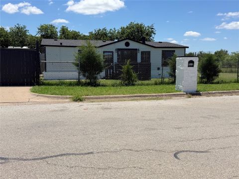 222 Hix Road, Cleburne