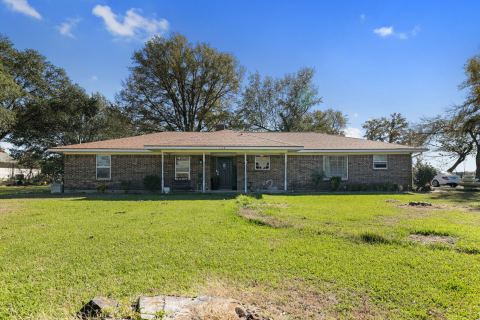 12475 Fm 2728, Terrell