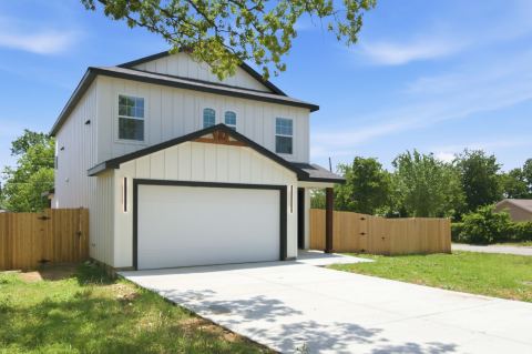 1013 Duff Court, Fort Worth, TX 76112 — photo 2