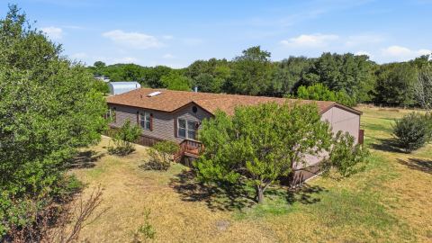 110 Draper Drive, Springtown, TX 76082 — photo 2