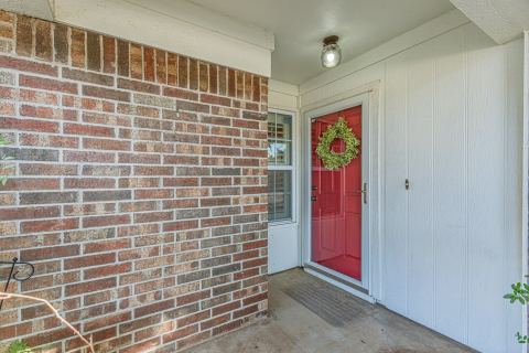 1724 Red Bud Lane, Euless, TX 76039 — photo 2