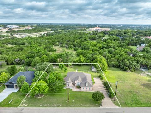 214 Knob Hill Drive, Granbury, TX 76048 — photo 2