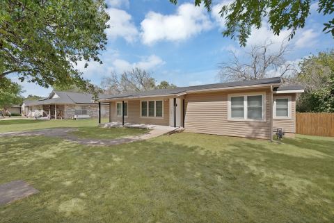 116 Westline Road, Azle, TX 76020 — photo 2