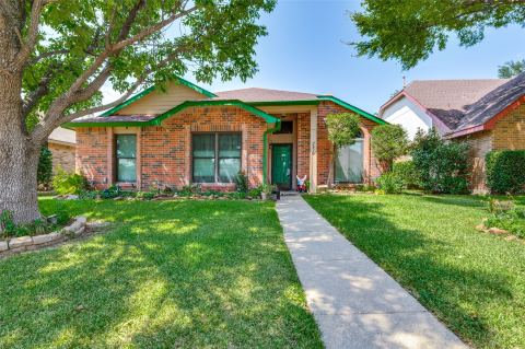 2910 Spinner Lane, Grand Prairie, TX 75052 — photo 3