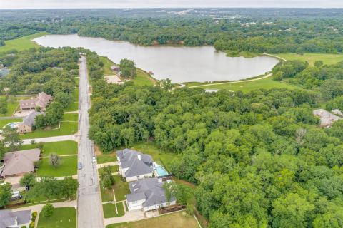 915 Waterloo Lake Drive, Denison, TX 75020 — photo 2