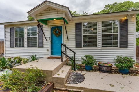 12490 Deeds Court, Azle
