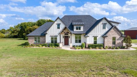 121 Pecan Valley Court, Sherman, TX 75090 — photo 2