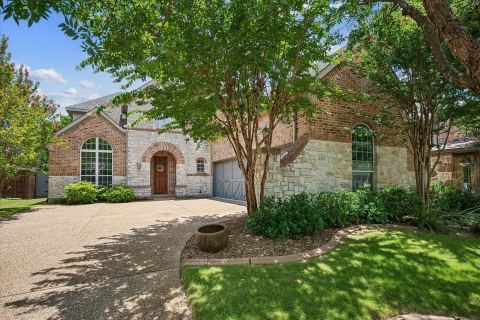 8305 Turtleback Court, McKinney, TX 75070 — photo 2