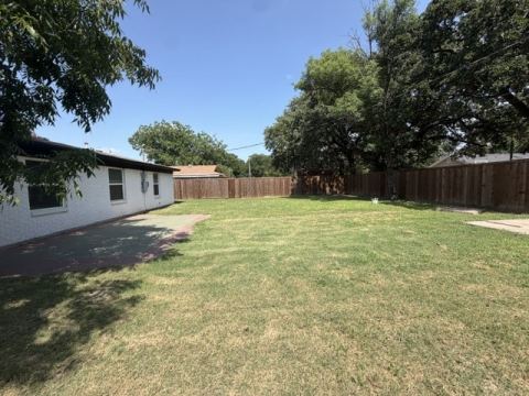 6836 Western Hills Drive, Dallas, TX 75217 — photo 2